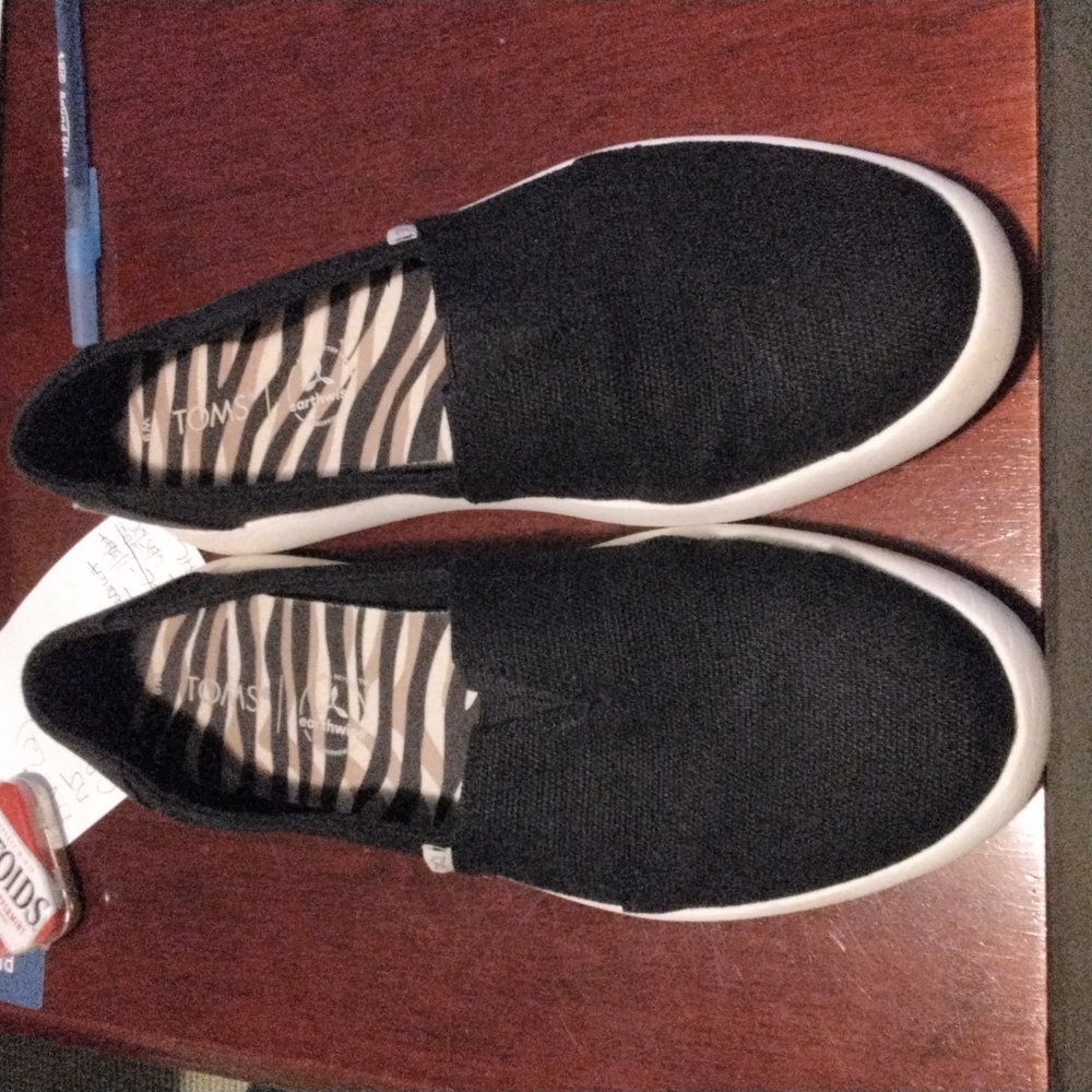 Slightly worn Toms!